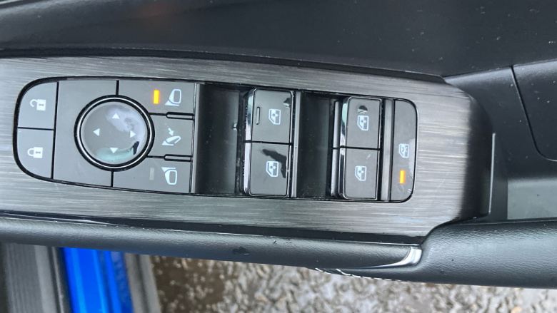 Nissan Qashqai 1.3 DiG-T MH N-Connecta 5dr Petrol Hatchback